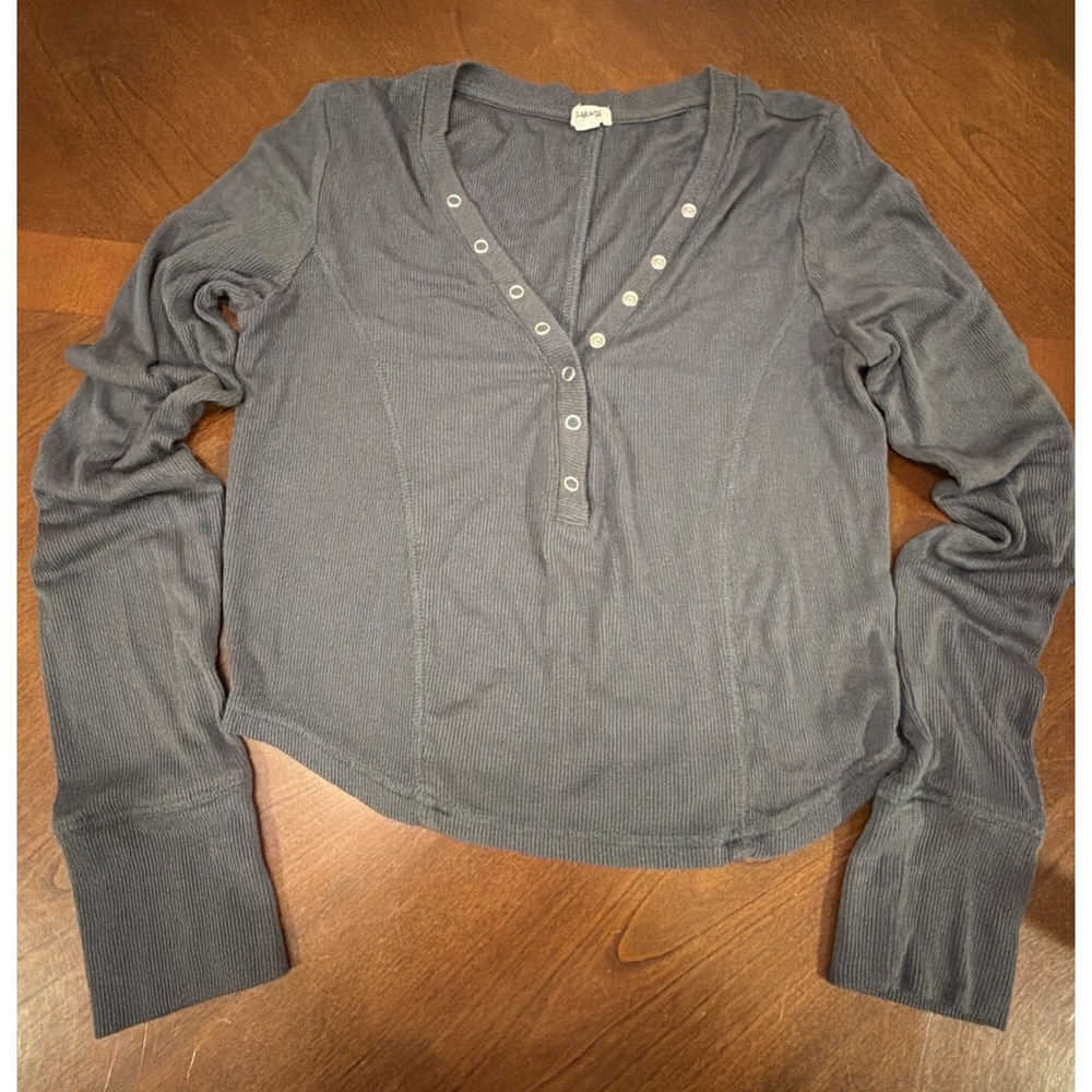 Garage Gray Knit V-Neck Long Sleeve Button Accent Top Women's Sz L